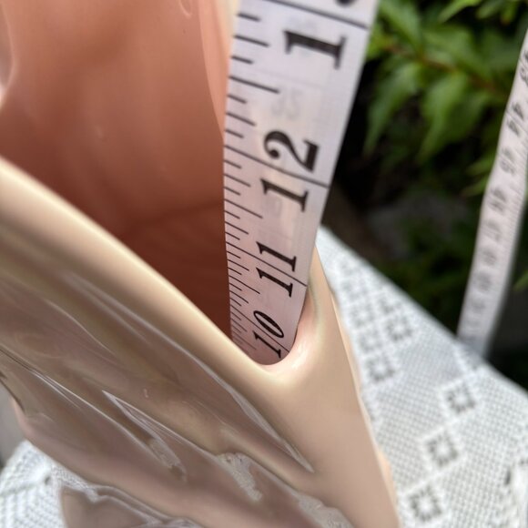 Vintage Pastel Pink Ceramic Leaf Vase Large Sculptural Retro Pottery Home Decor - Picture 12 of 14